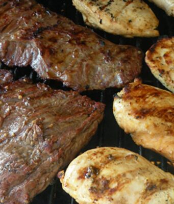 Beef vs. Chicken for Bodybuilding: Which is the Better Protein Source? Beef vs. Chicken for Bodybuilding